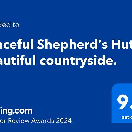 Peaceful Shepherd'S Hut In Beautiful Countryside. リンリスゴー エクステリア 写真